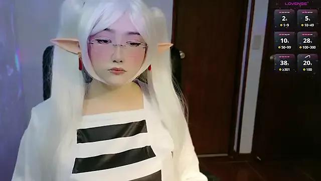 Freechat Livelle on StripChat