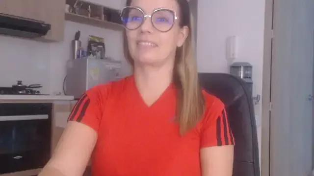 Freechat LovePaula on StripChat