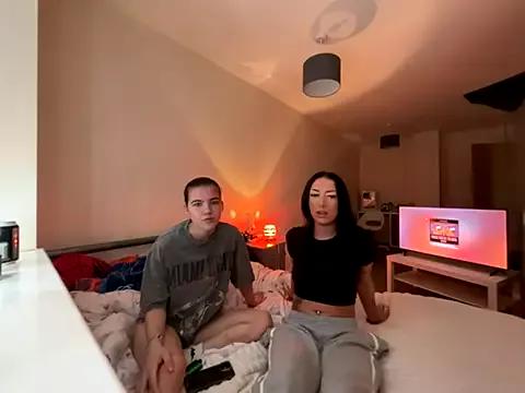 Lucy-XXX- on StripChat