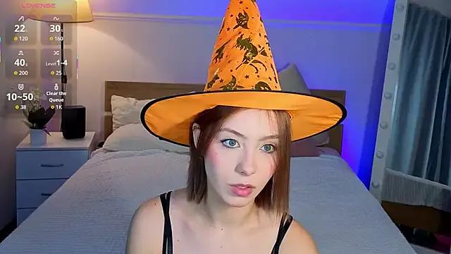 Freechat LumMina on StripChat