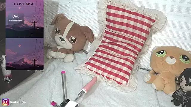 Sexy lunacutie from StripChat lunacutie from StripChat