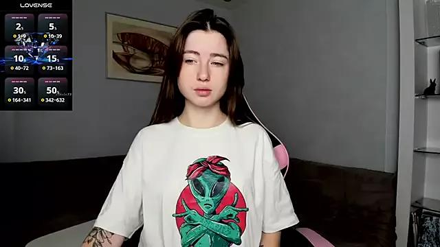 Luxuryalma on StripChat 