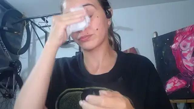 Freechat mariecam420 on StripChat