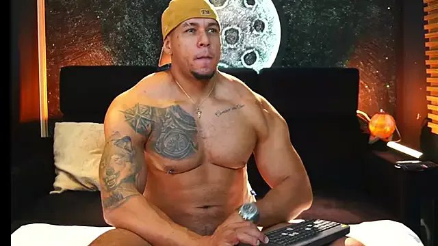 Freechat MassimoWalton2 on StripChat