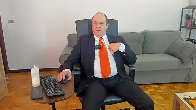 Freechat masterboy50 on StripChat