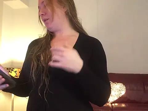 MazySunny from StripChat