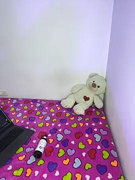 Freechat Melody_rouxxx on StripChat