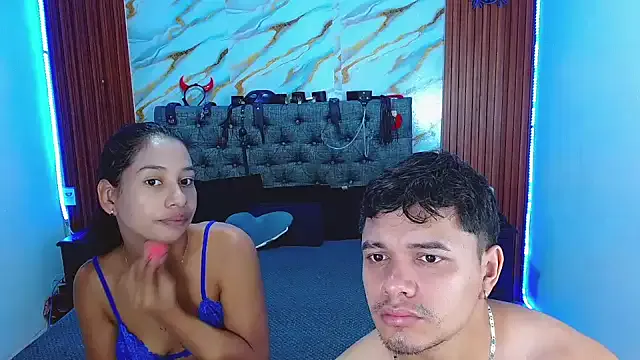 StripChat Meryandcris is Freechat Meryandcris — milk in anal