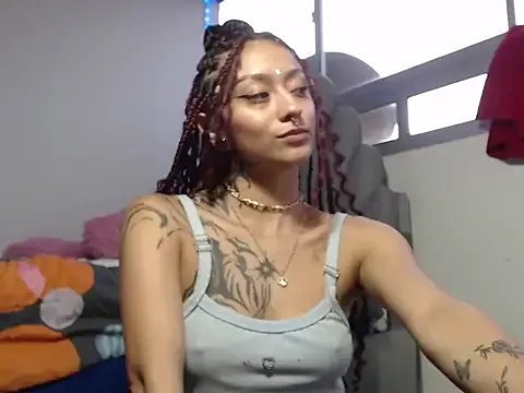 Miaa_Thopmson on StripChat 