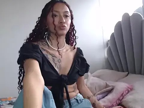 Miaa_Thopmson on StripChat 