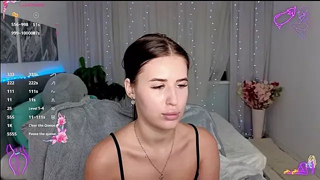 Freechat Milkissss on StripChat