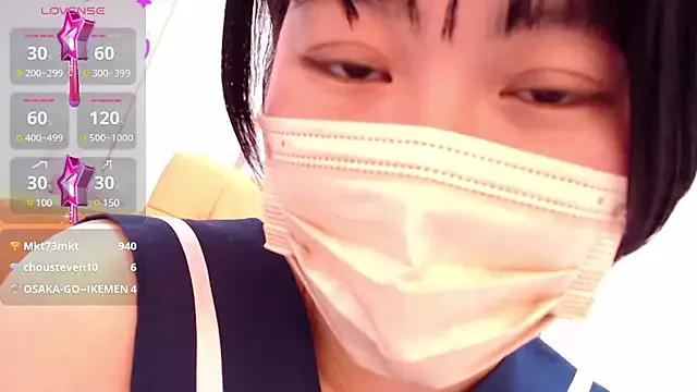 minamina1221 on StripChat 
