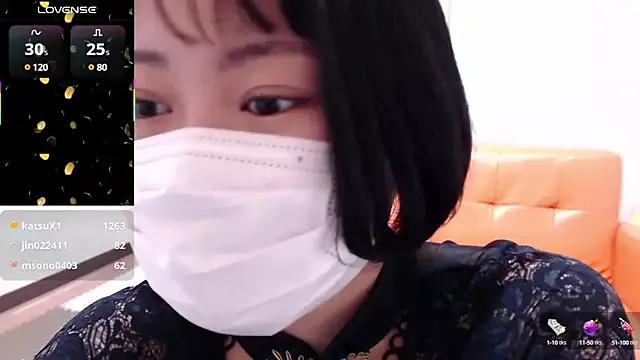 minamina1221 on StripChat 
