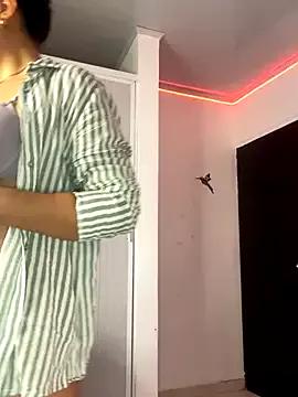 Cute Miss__caroline wants you to fuck her body now miss__caroline from StripChat