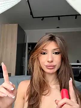 Freechat mollyyank on StripChat