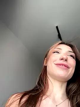 Freechat mollyyank on StripChat