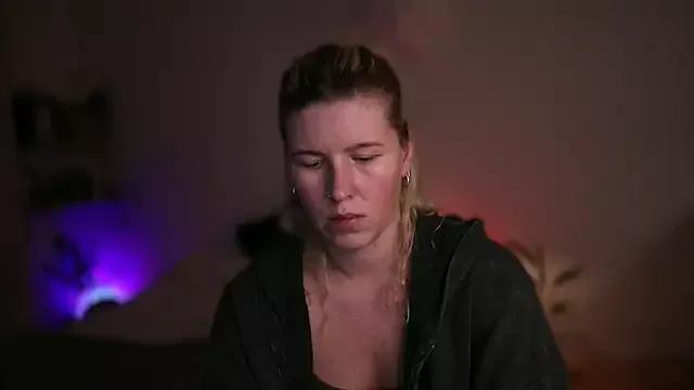 Private moonamii on StripChat