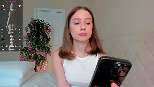 Freechat MyLoveEllen on StripChat