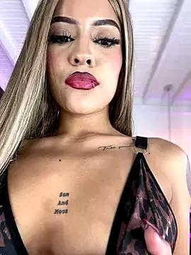 Cute MystiqueXXX from StripChat MystiqueXXX from StripChat