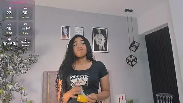 Nahomycarterr from StripChat