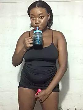 nanababe1 on StripChat 