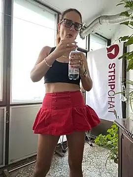 NataKitten on StripChat