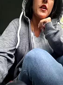 Freechat NaughtyCatgirl on StripChat