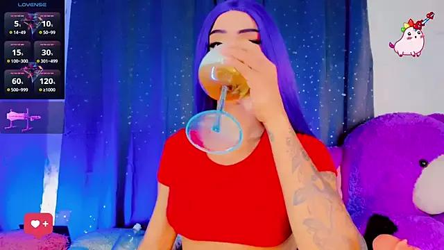 Freechat Naugth_channel_ts on StripChat