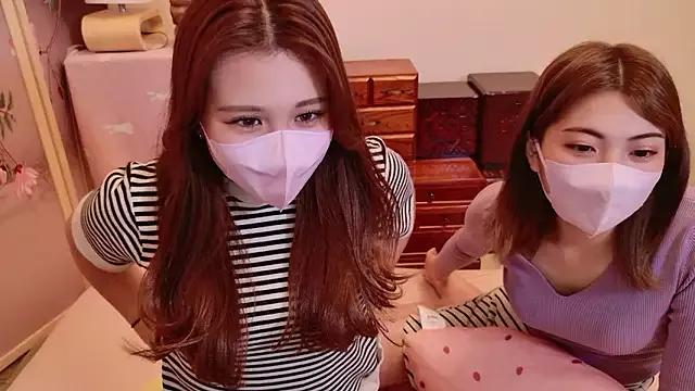 Group noa_chi on StripChat