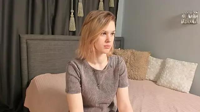 NoreenBestwick on StripChat 