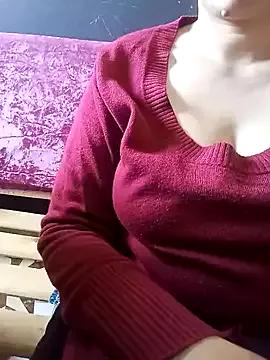 Nudeshou on StripChat 