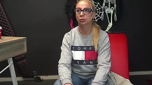 Watch 23 years old OliviaSmith from StripChat OliviaSmith from StripChat