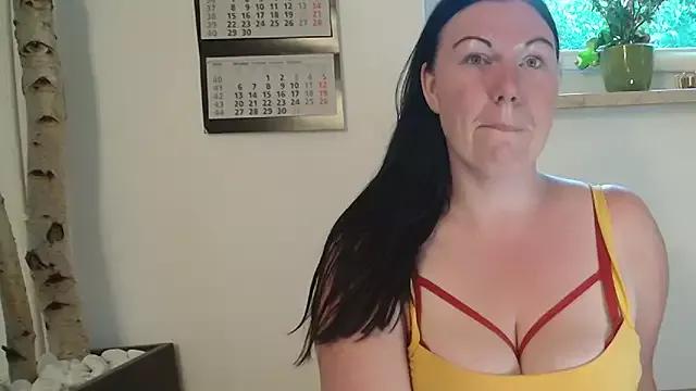 Freechat p6w_official on StripChat