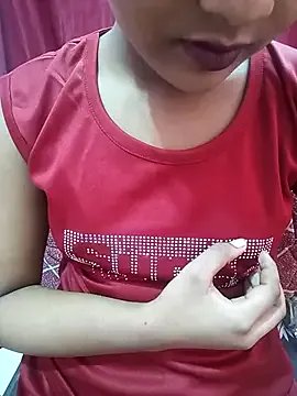 Freechat pari_rani7 on StripChat