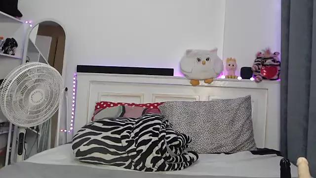 Watch StripChat's Peeky_pinky peeky_pinky from StripChat