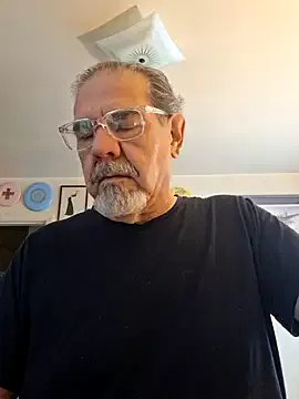 Freechat pena633 on StripChat