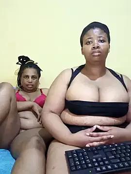 Private Prettyboobiesx on StripChat