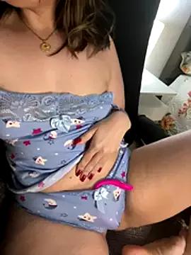 Discover naked model Pribaixinha Pribaixinha from StripChat