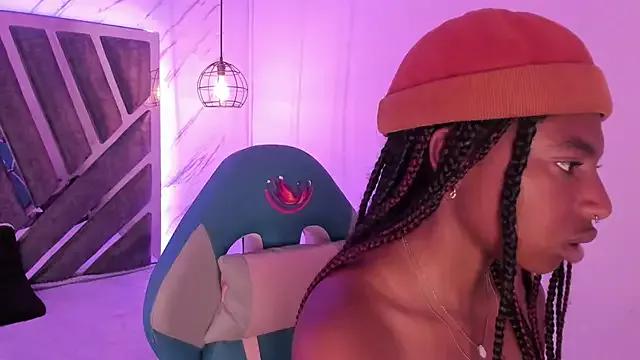 Queen_perla_ on StripChat 