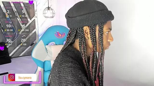 Queen_perla_ on StripChat 