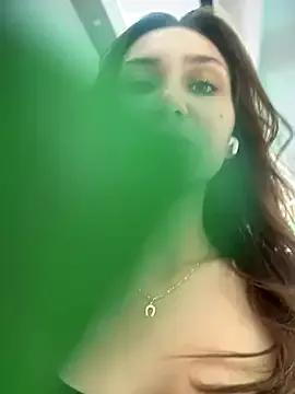 Freechat QuitieLia on StripChat