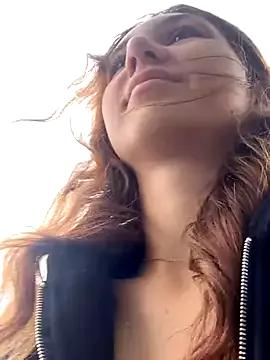 Freechat QuitieLia on StripChat