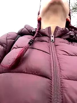 Join 23 years old raen001 from StripChat raen001 from StripChat