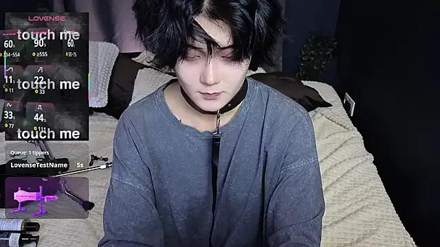 Freechat Ravens_Nest on StripChat