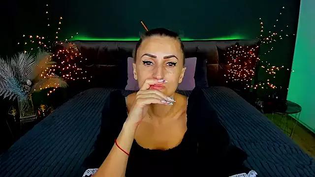 Rebecca_Diamond on StripChat 