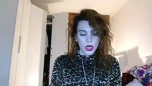 Freechat Regina_5 on StripChat