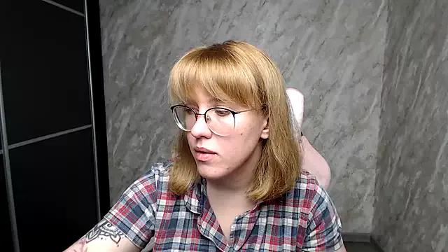 Reginasmilee on StripChat 