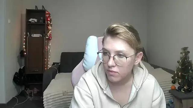 Reginasmilee on StripChat 