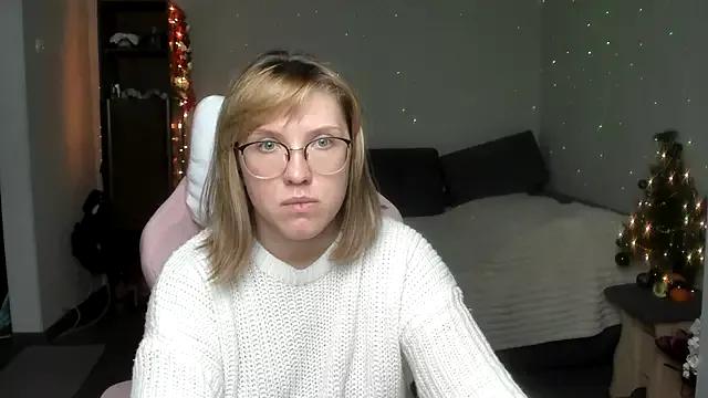 Reginasmilee on StripChat 