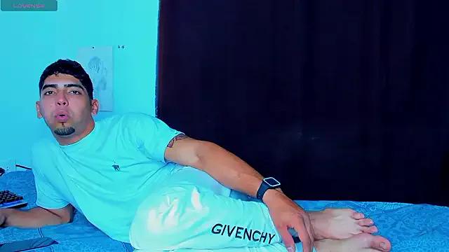 Rich_boy01 on StripChat 